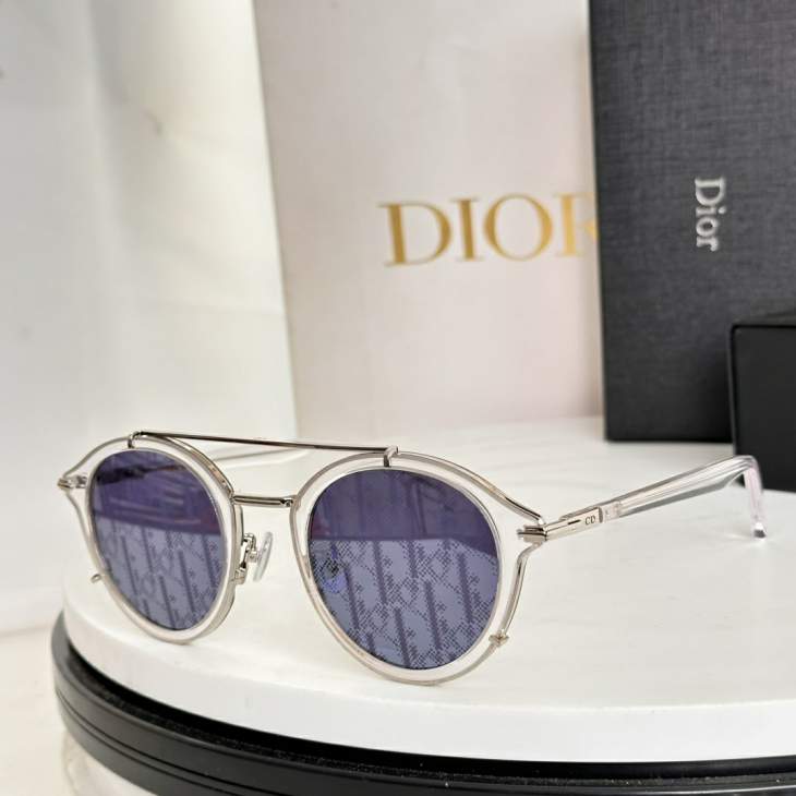 Picture of Dior Sunglasses _SKUfw77644396fw